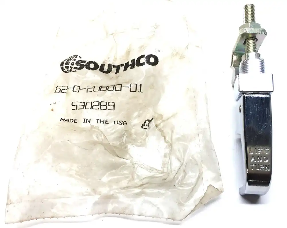 Southco Stainless Steel Lift and Turn Latch 62-0-20800-01 (530289) NOS