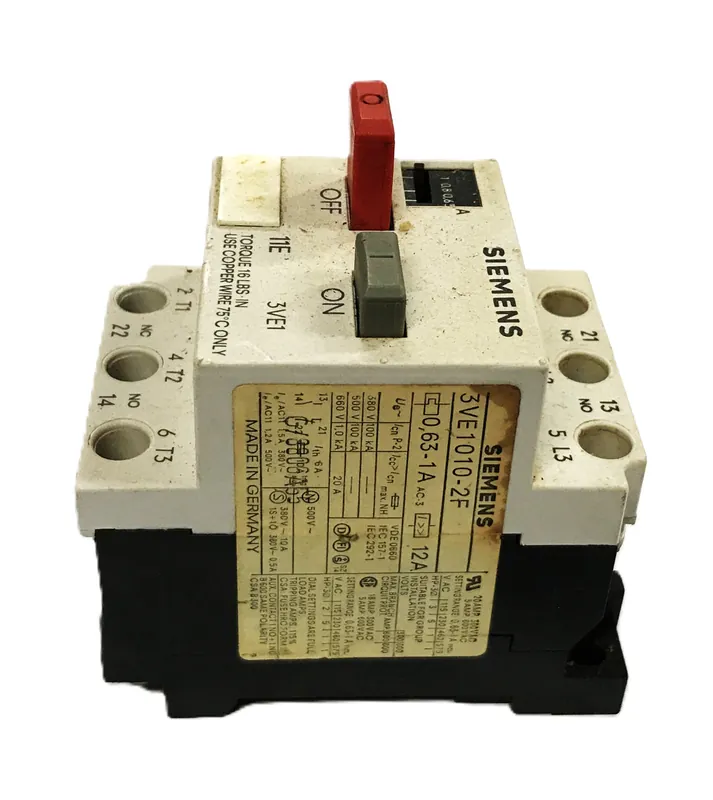 Siemens Protector Circuit Breaker 3VE1010-2F NOS
