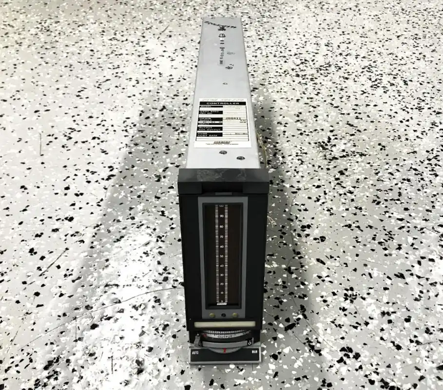 Foxboro SPEC 200/SS Controller E27AE-SA+EB4 NOS
