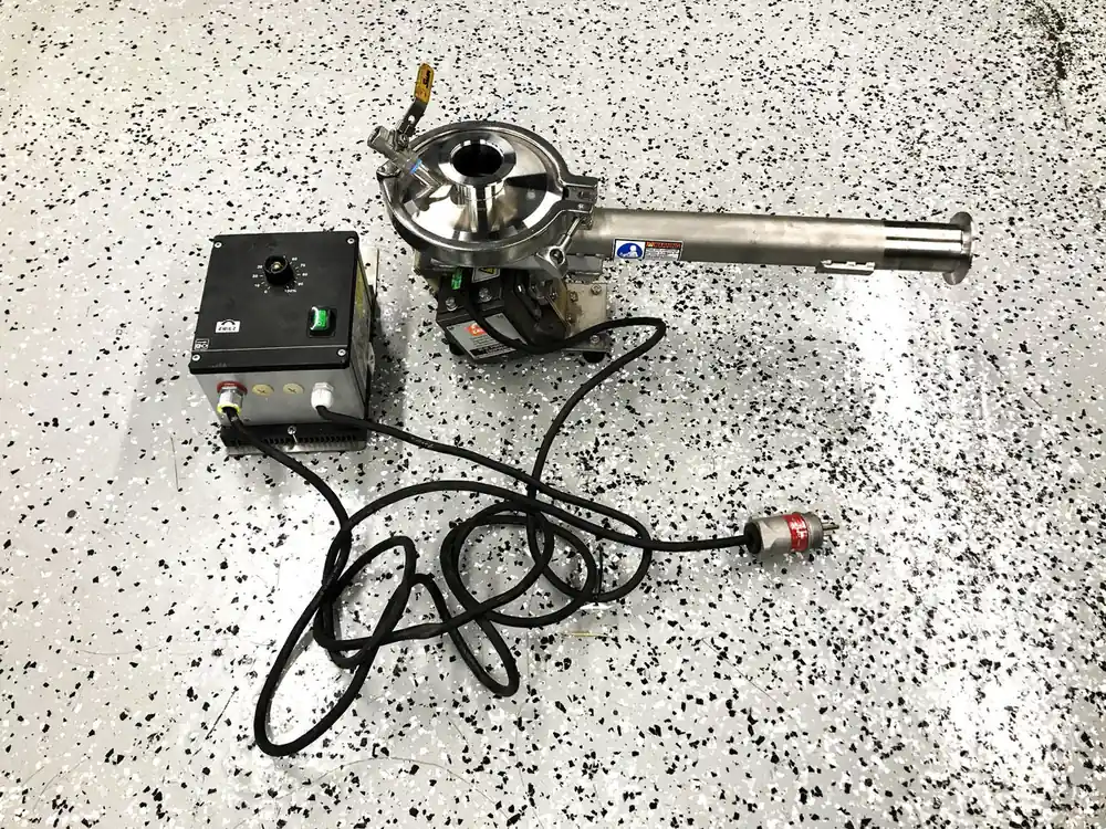 Eriez Vibrating Pan Feeder W/ (Feeder Control UN-115-2A-FW) 15A USED