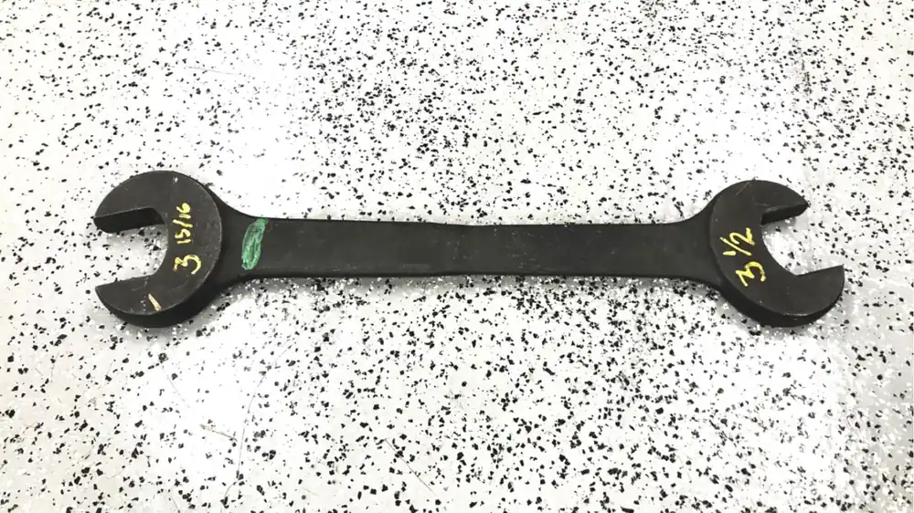 Williams 3-1/2" Head x 3-15/16" Head Wrench USED