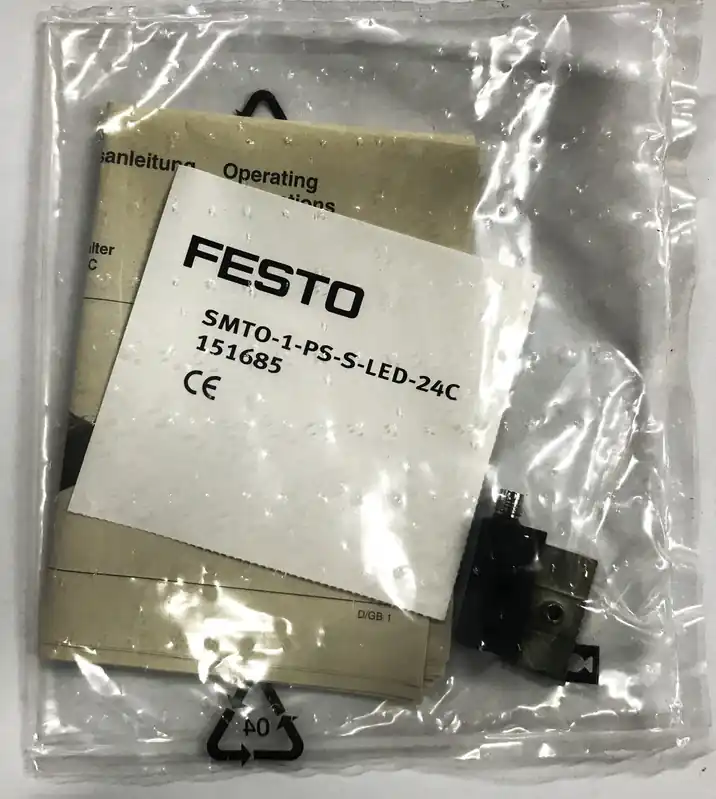 Festo Proximity Switch SMTO-1-PS-S-LED-24C-151685 NOS