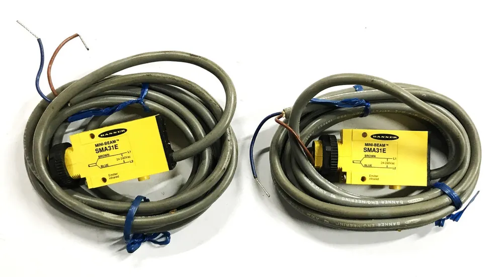 Banner Mini-Beam Photoelectric Sensor SMA31E [Lot of 2] NOS