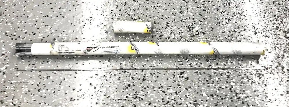 Pinnacle Tube of (78) AWS/SFA 5.9 1/8" x 36" Welding Filler Rod ER308L NOS