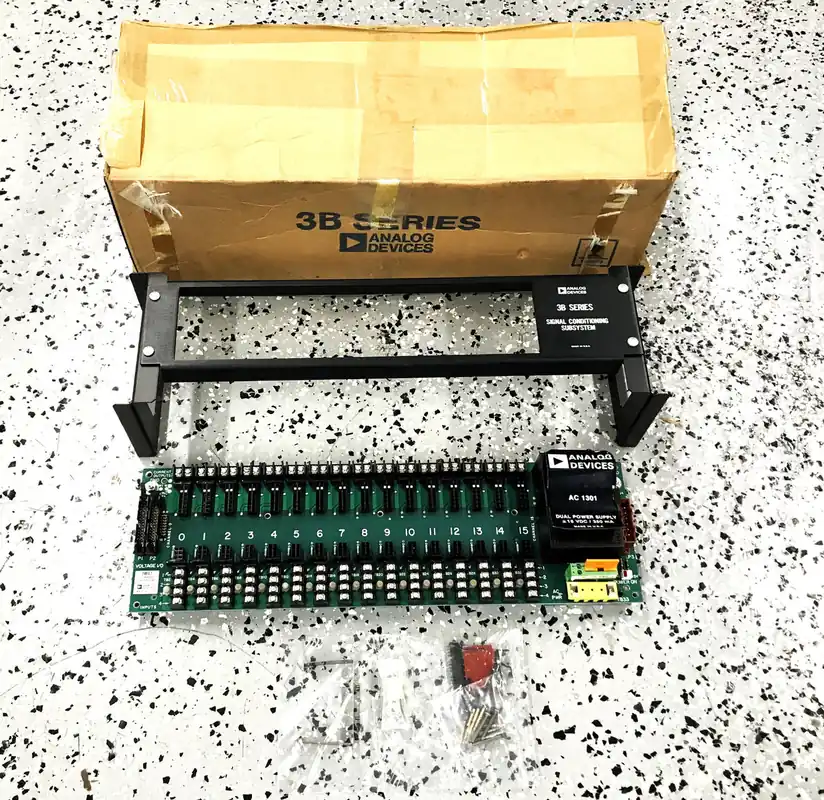 Analog Devices 16 Channel Backplane 3B01 NOS