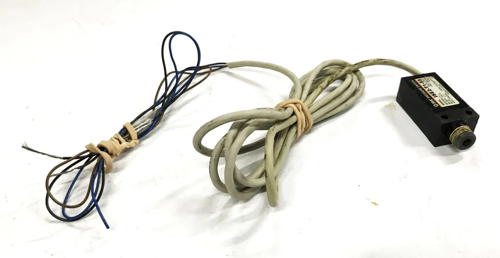 SMC Pressure Switch ISE2-T1-55 USED