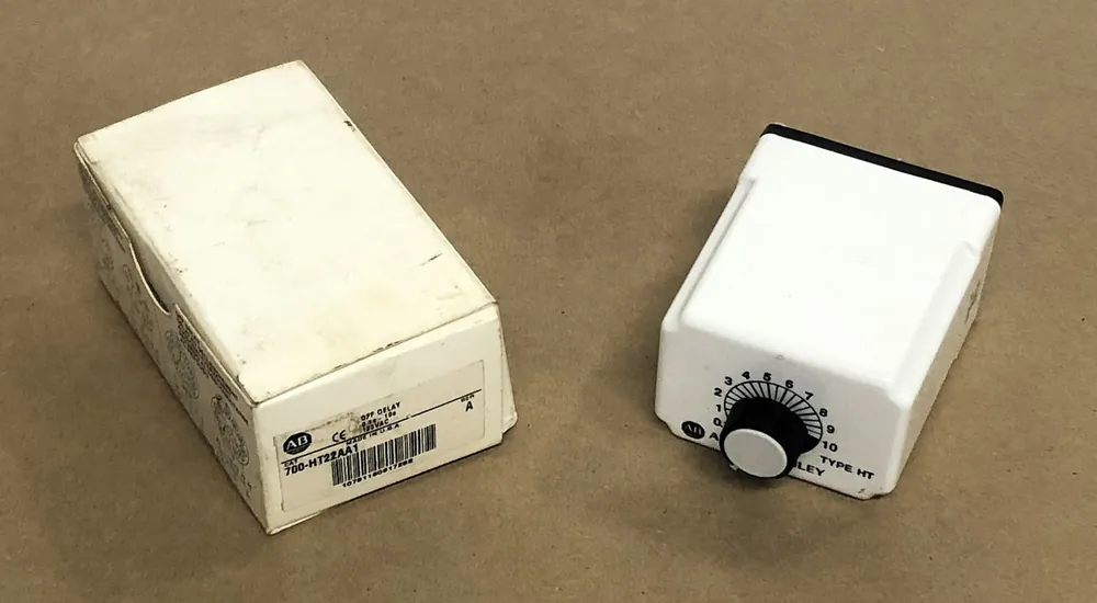 Allen-Bradley Series A -0.1s-10s 120VAC Off Delay 700-HT22AA1 NOS
