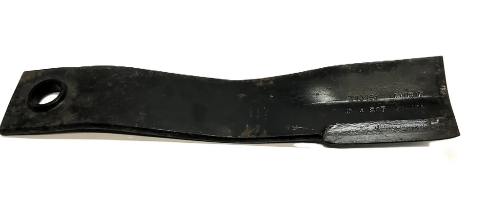 John Deere Rotary Cutter Blade W43465 NOS