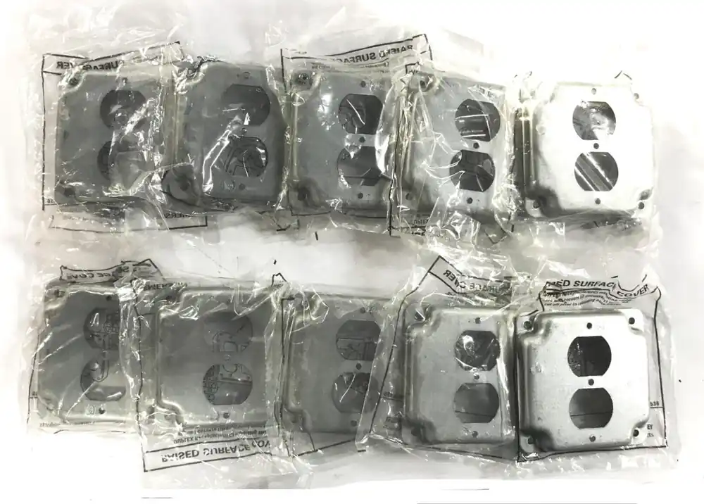 Emerson/Appleton Raised Surface Duplex Receptacle Cover 503536 [Lot of 10] NOS