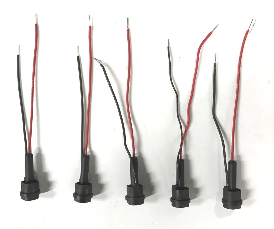 Littelfuse Series LHR 300V 15A 2-Head In-Line Fuse Holder [Lot of 5] NOS