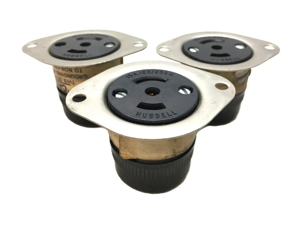 Hubbell 15A/125V Twist-Lock Flanged Receptacle HBL7596 [Lot of 3] NOS