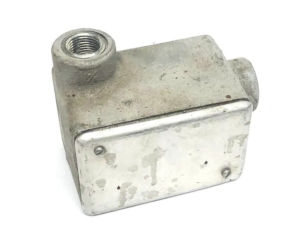 Crouse-Hinds Condulet FDL2 USED