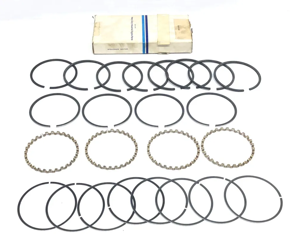 Wisconsin Motor Piston Ring Set F163T00119040 NOS