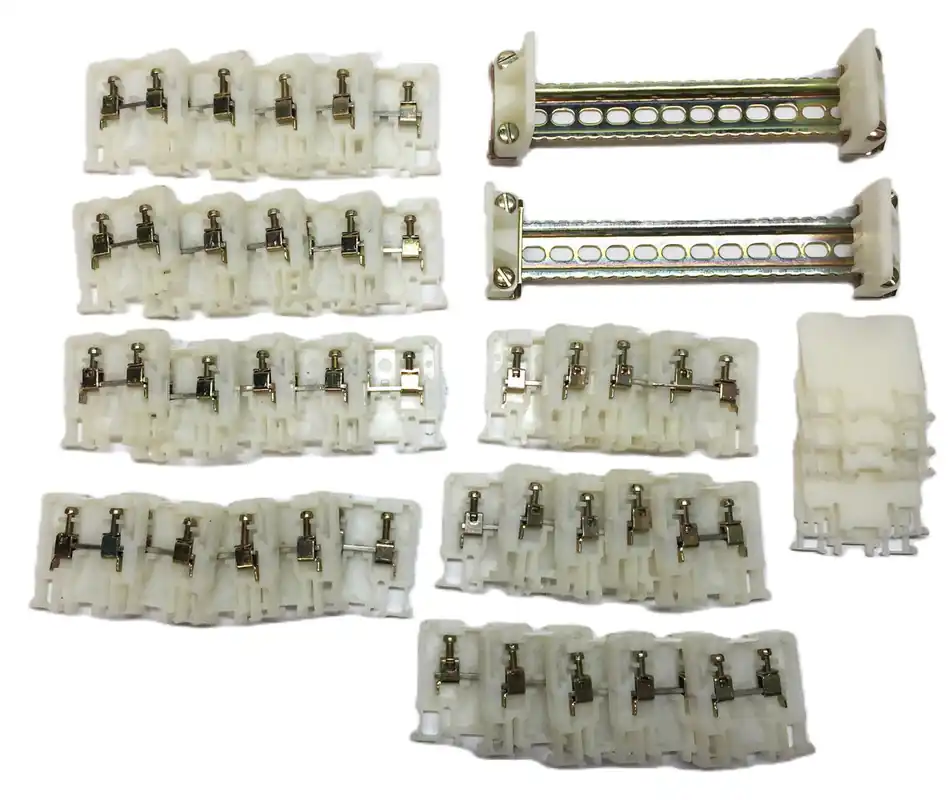 Allen-Bradley 600V/30A AWG12-22 Terminal Block Kit (40pcs) NOS