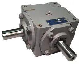 40 HP Right Angle Bevel Gearbox with 2 Keyed Shafts CW/CCW 1:1