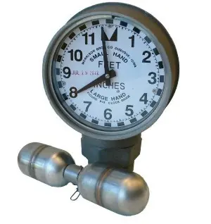 Morrison Bros. 2 in. Female NPT 818 Clock Gauge w/ Standard Float - Feet & Inches