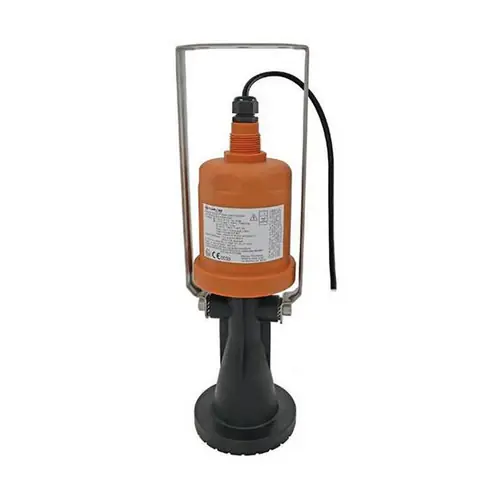 Flowline EchoPro® LR31 Liquid Level Sensor Transmitter & Remote Display w/26 GHz Pulse Radar, 98.4 ft. Range, Intrinsically Safe