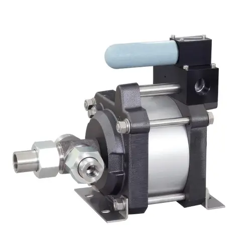Maxpro L100 Liquid Pump, Oil Service, 1/2 in. x 1/2 in. 113:1 Pressure Ratio, 15,225 PSI