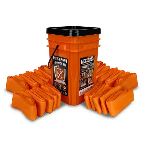Quick Dam WUGG-V 40-Piece Indoor Water Activated Dam and Mat Grab and Go Bucket Kit -Drip Mats, Mats, 4 ft. Water Dams